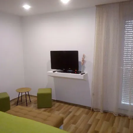 Apartment Apartman Pavlic Omis